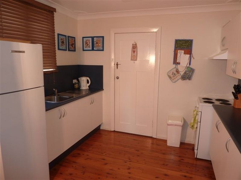 12 Jones Ave, Mollymook NSW 2539