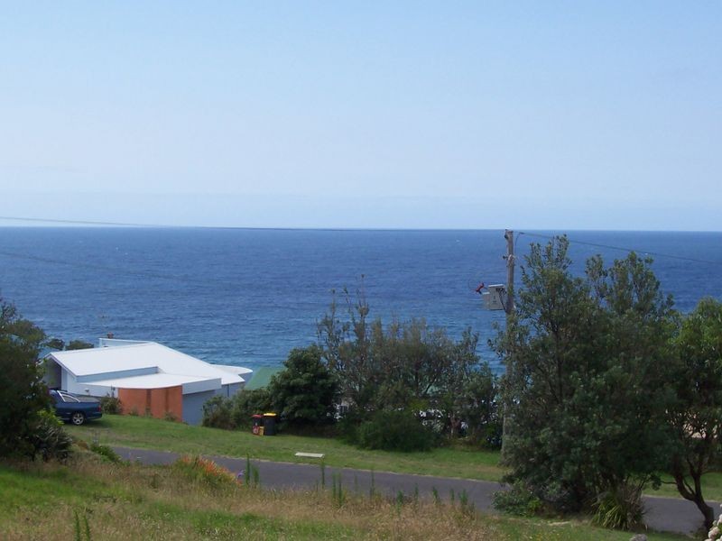 12 Jones Ave, Mollymook NSW 2539
