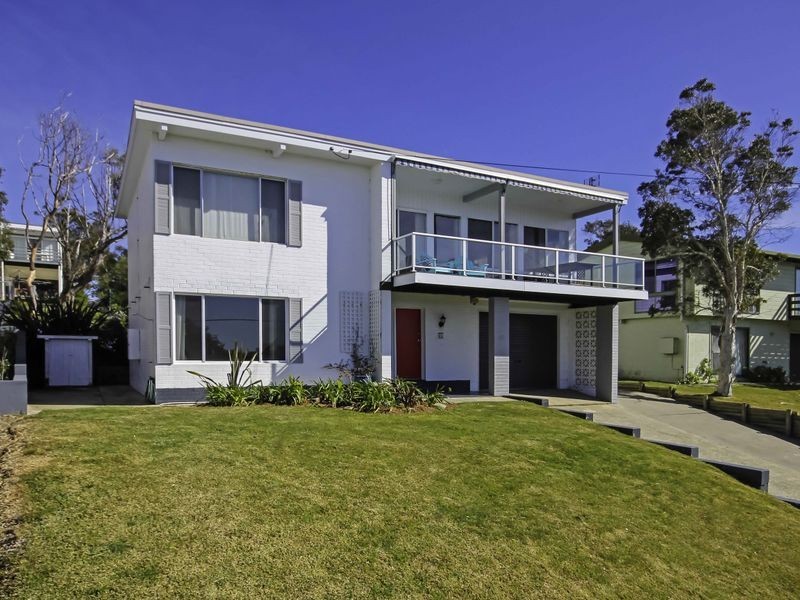 65 Mitchell Parade, Mollymook NSW 2539