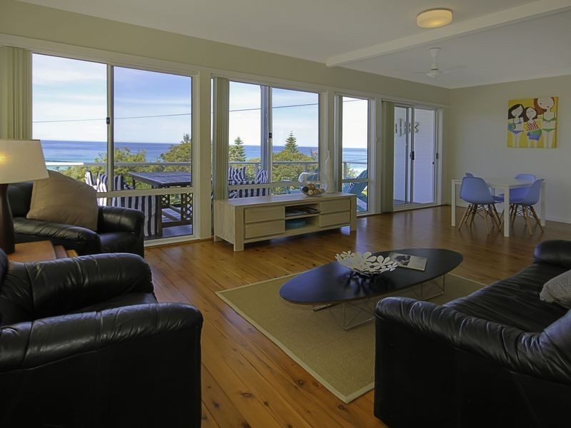 65 Mitchell Parade, Mollymook NSW 2539
