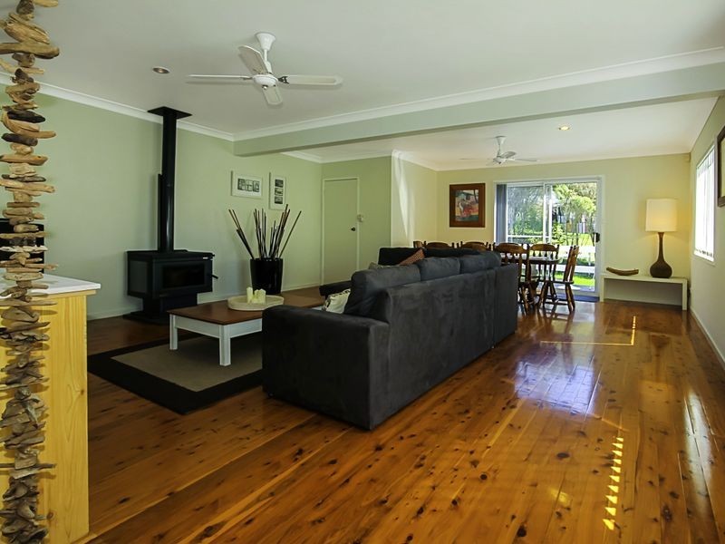 65 Mitchell Parade, Mollymook NSW 2539