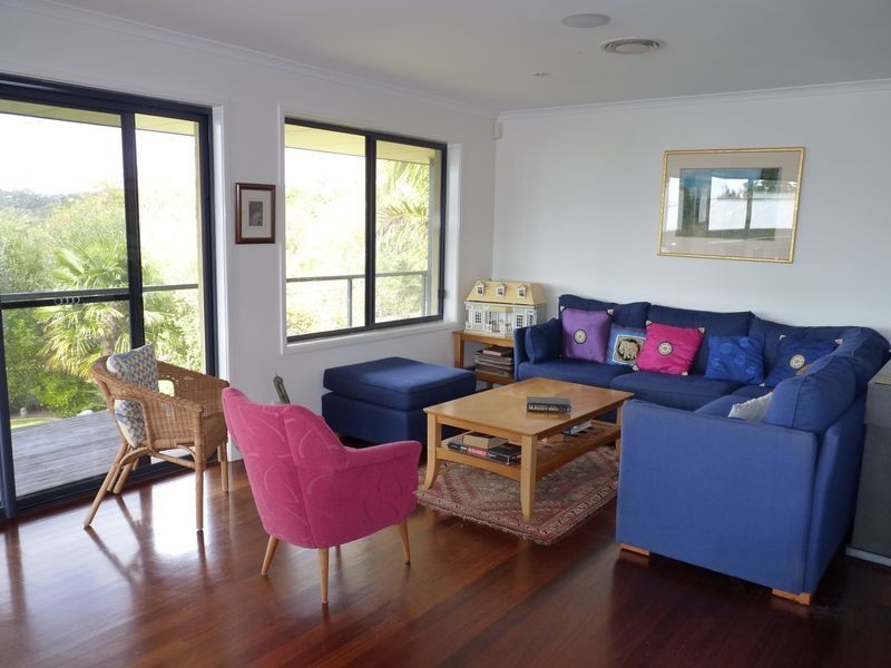 14 Seascape Close, Narrawallee NSW 2539