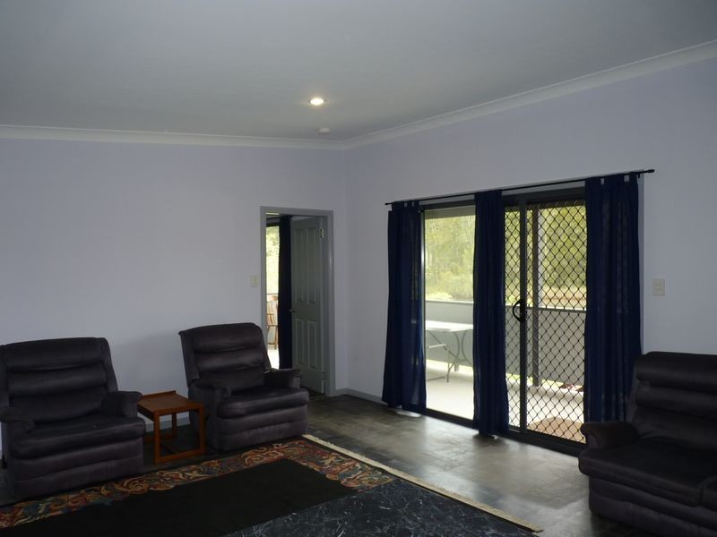 2 Princes Highway, Lake Tabourie NSW 2539