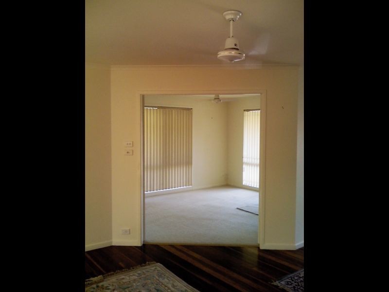 9 Portland Way, Lake Tabourie NSW 2539