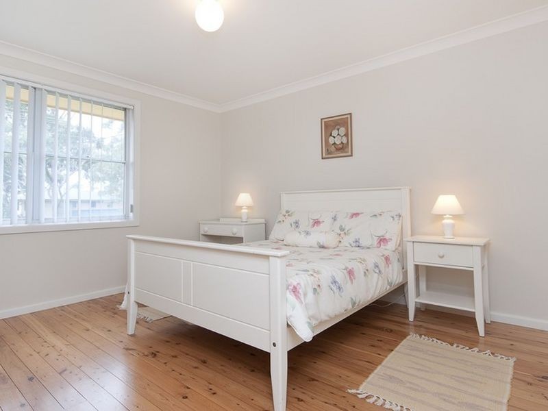 39 Carroll Avenue, Mollymook NSW 2539