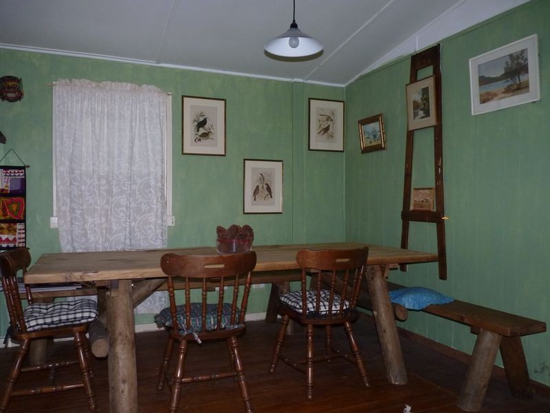 8 Beach Street, Lake Tabourie NSW 2539