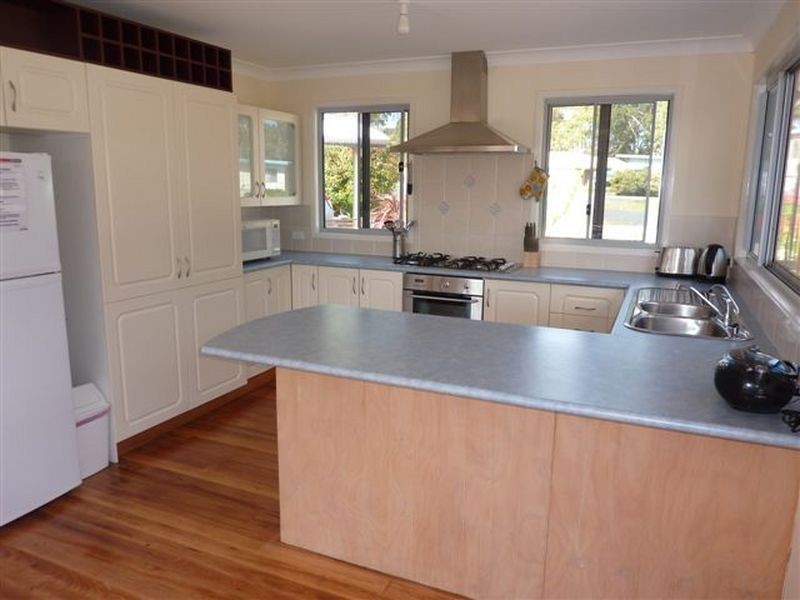 23 James Cres, Kings Point NSW 2539