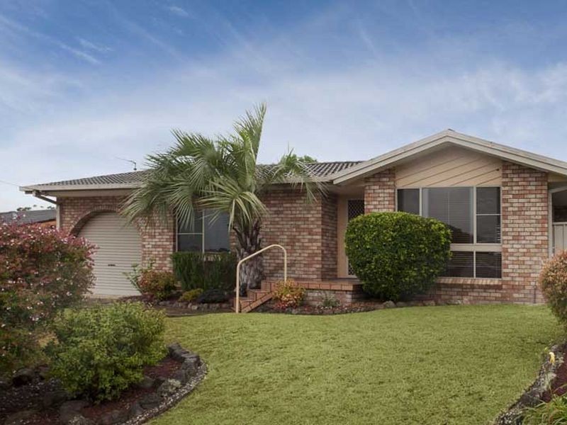 24 Leigh Crescent, Ulladulla NSW 2539