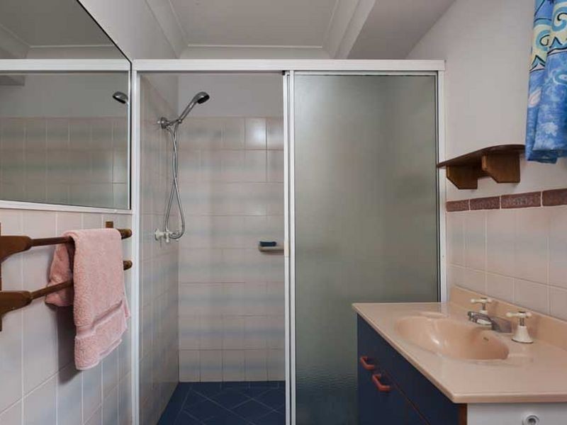 24 Leigh Crescent, Ulladulla NSW 2539