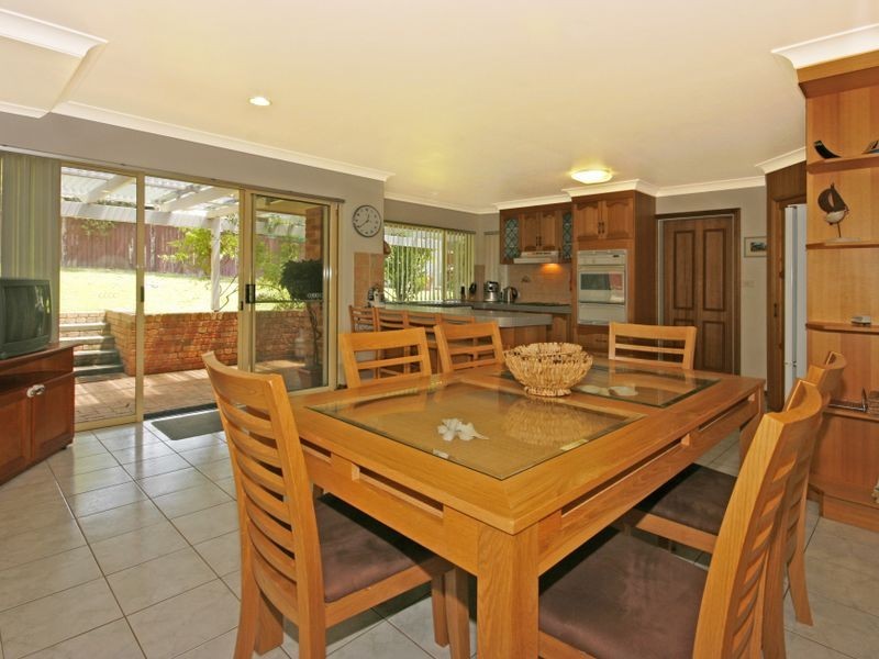 11 Booth Avenue, Narrawallee NSW 2539