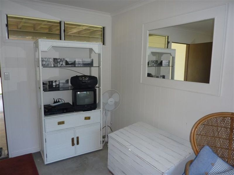 1 Parkinson St, Narrawallee NSW 2539