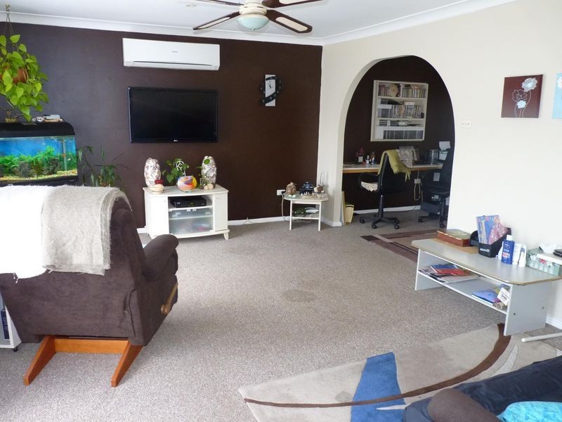 2 Venus Avenue, Lake Tabourie NSW 2539