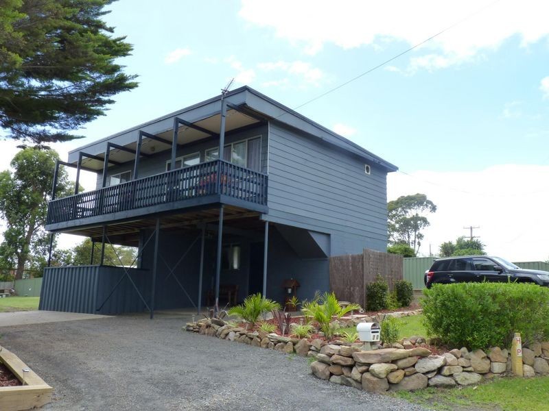 20 Woodlawn Avenue, Burrill Lake NSW 2539
