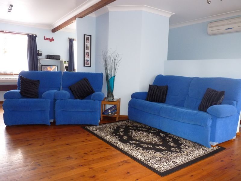 20 Woodlawn Avenue, Burrill Lake NSW 2539