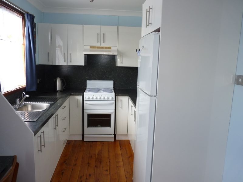 20 Woodlawn Avenue, Burrill Lake NSW 2539