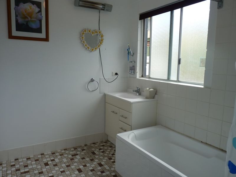 20 Woodlawn Avenue, Burrill Lake NSW 2539