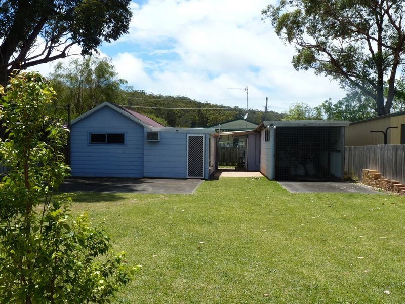 10 Lakeview Drive, Burrill Lake NSW 2539