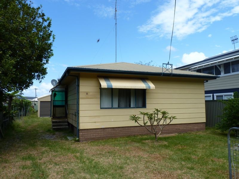 8 Commonwealth Avenue, Burrill Lake NSW 2539