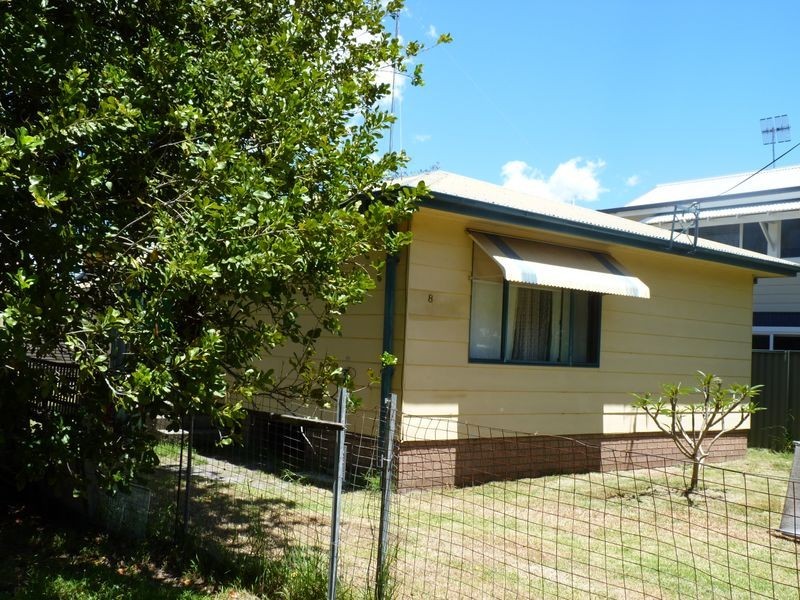 8 Commonwealth Avenue, Burrill Lake NSW 2539