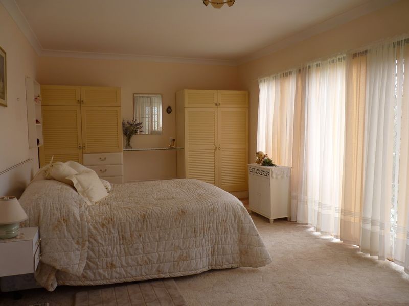15 Evans Street, Lake Conjola NSW 2539