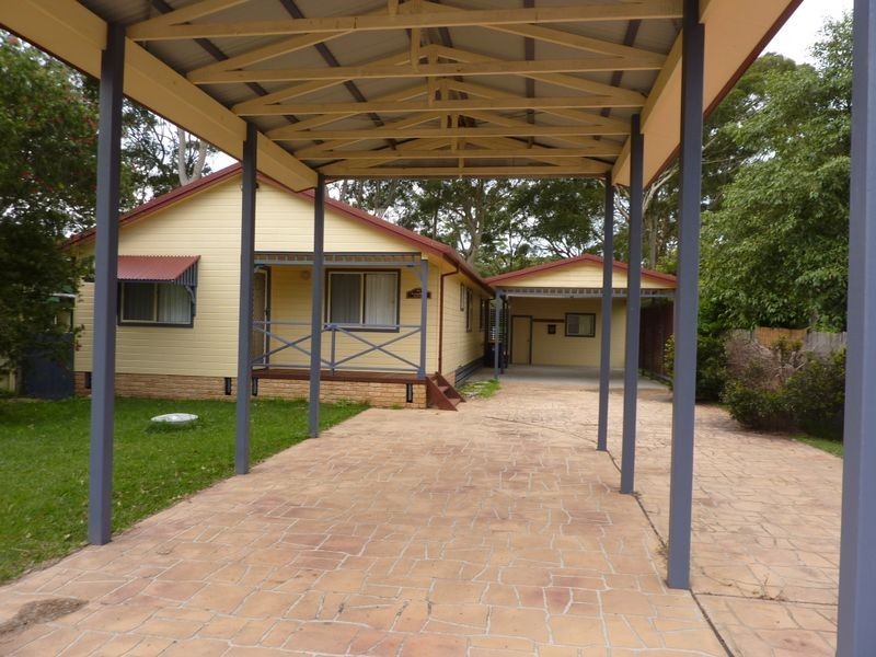 28 Princes Highway, Lake Tabourie NSW 2539