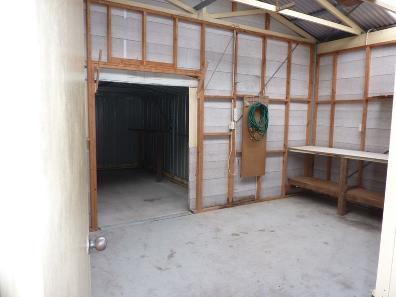 28 Princes Highway, Lake Tabourie NSW 2539