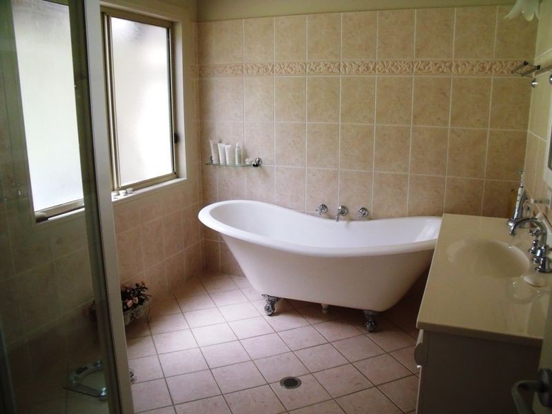 75 Lyra Drive, Lake Tabourie NSW 2539