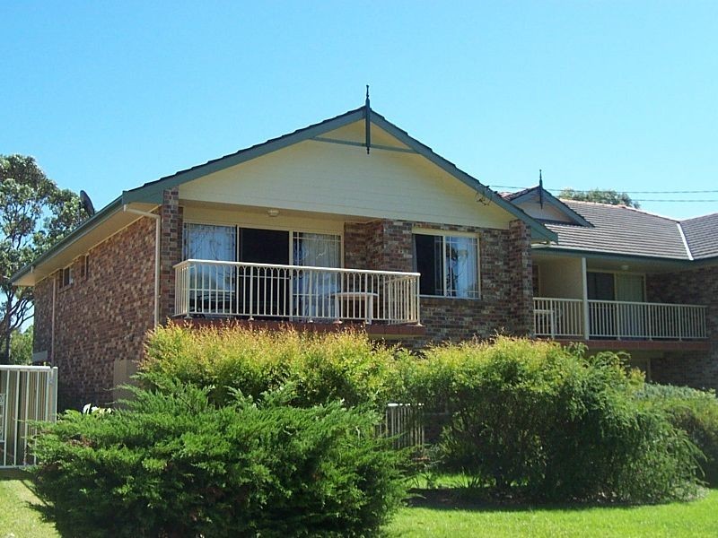 4/5 Murramerang St, Mollymook NSW 2539