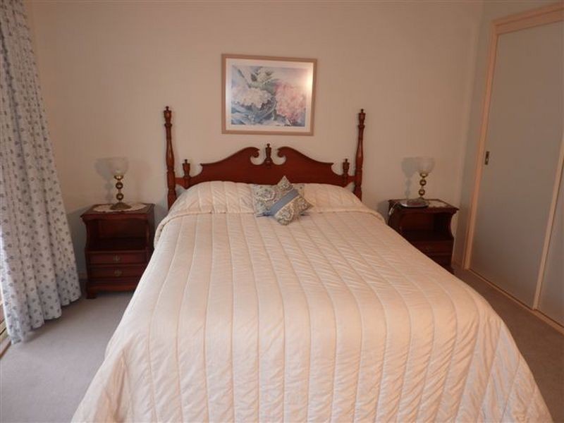 4/5 Murramerang St, Mollymook NSW 2539