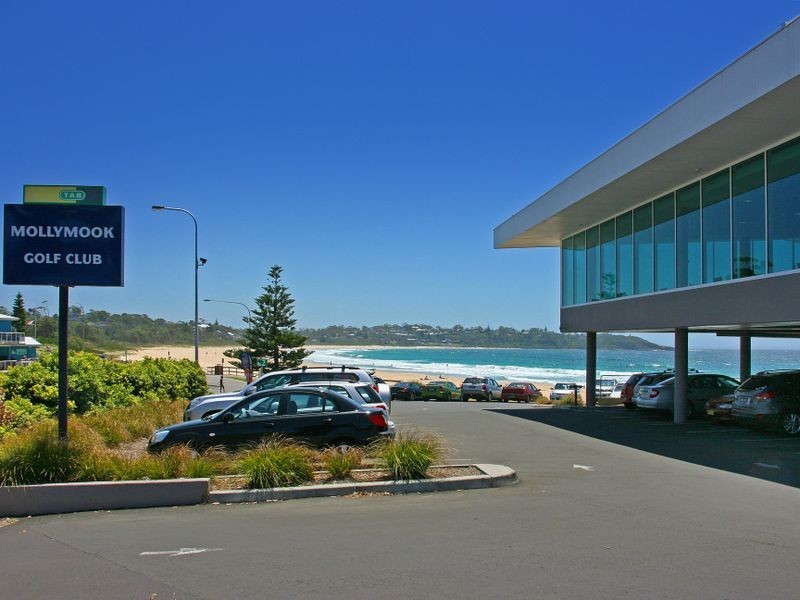 53 Golf Avenue, Mollymook NSW 2539