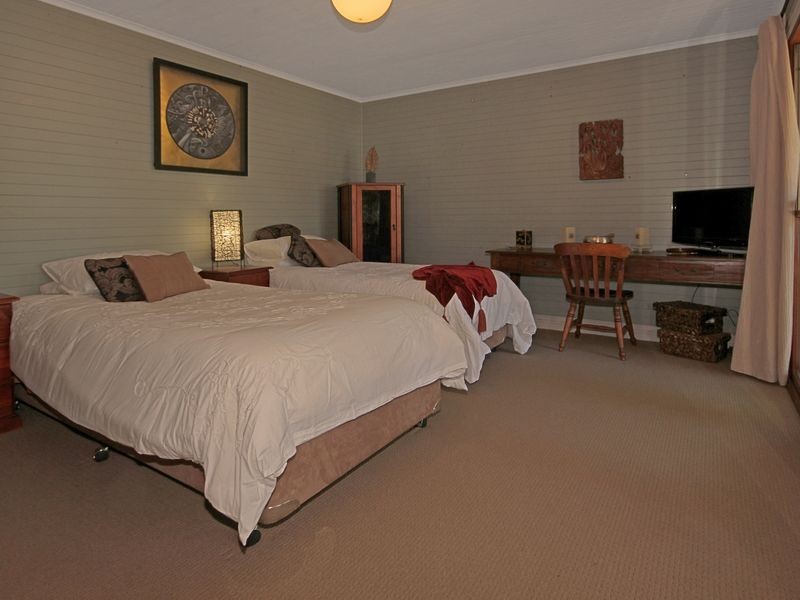 22 Coolibah Avenue, Lake Conjola NSW 2539