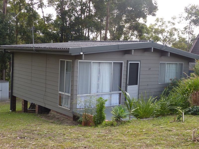 27 Ross Ave, Narrawallee NSW 2539