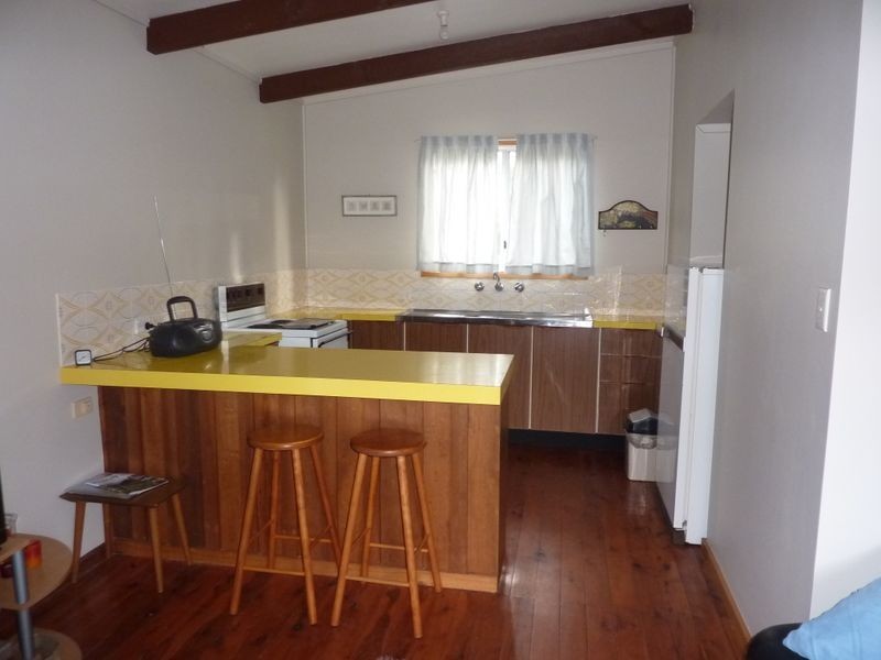 27 Ross Ave, Narrawallee NSW 2539