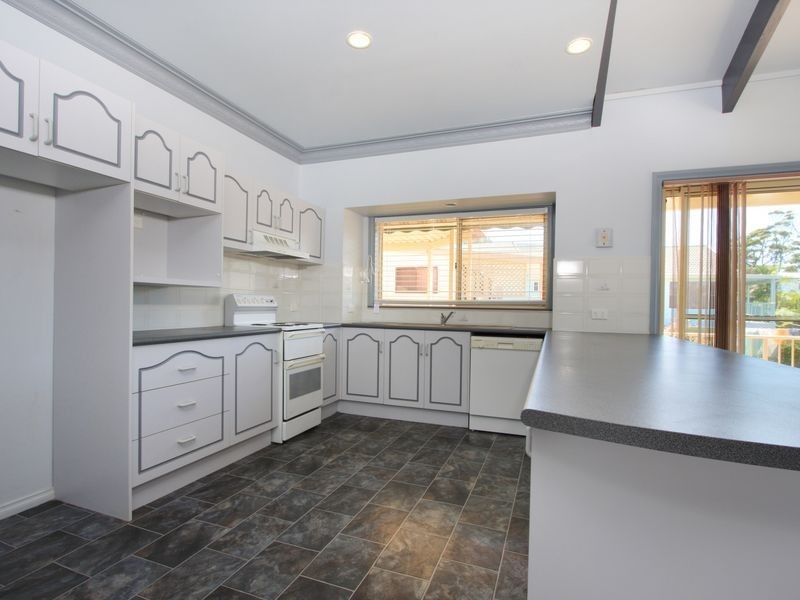 16 Burrill Street North, Ulladulla NSW 2539