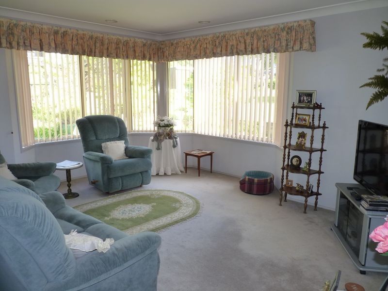 77 Donlan Road, Mollymook NSW 2539