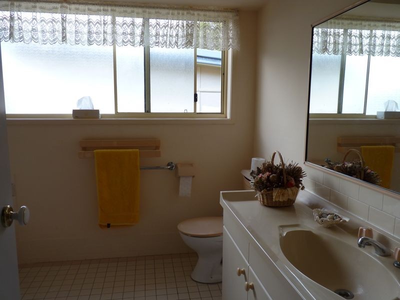 77 Donlan Road, Mollymook NSW 2539