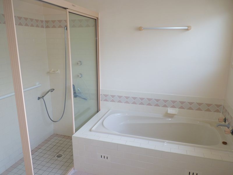 77 Donlan Road, Mollymook NSW 2539