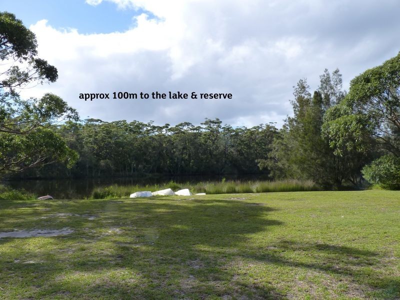 4 Torquay Drive, Lake Tabourie NSW 2539