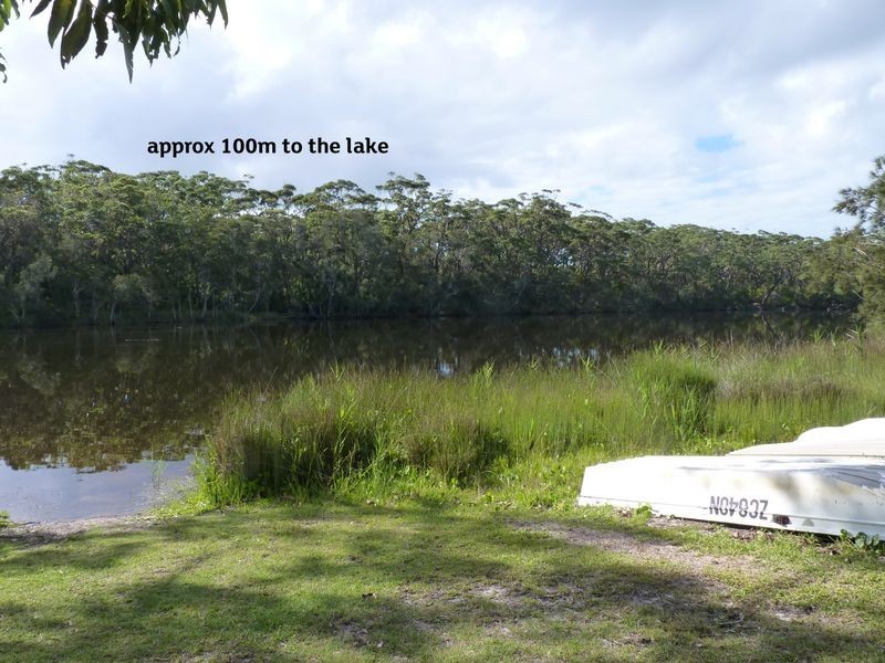 4 Torquay Drive, Lake Tabourie NSW 2539