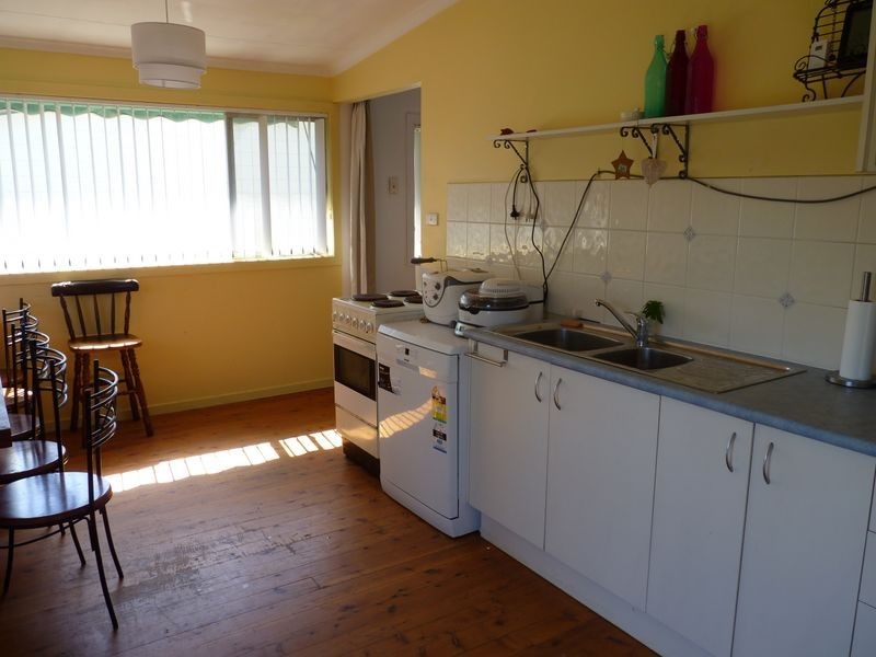 75 Cornfield Parade, Fishermans Paradise NSW 2539