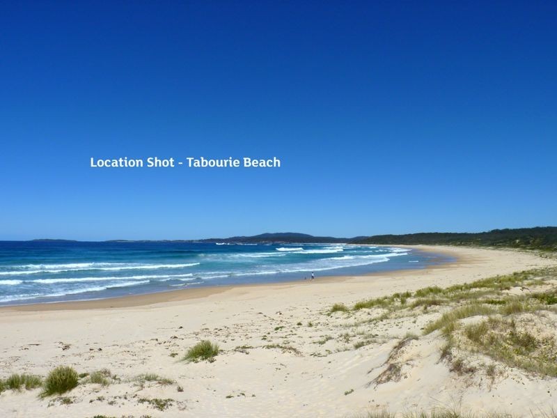 21 Oak Avenue, Lake Tabourie NSW 2539