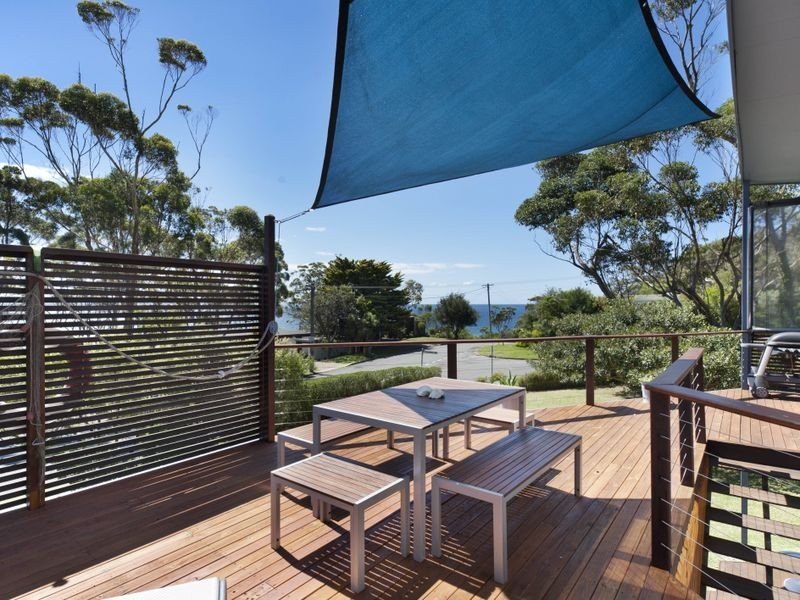 7 Surfers Avenue, Narrawallee NSW 2539