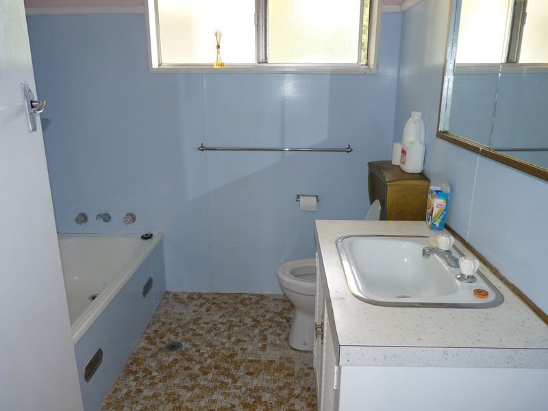 64 Wyoming Avenue, Burrill Lake NSW 2539