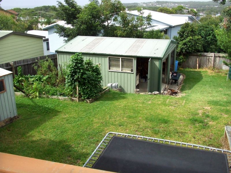 9 Canberra Cres, Burrill Lake NSW 2539