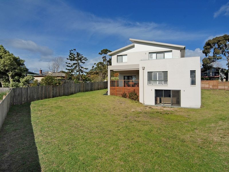 57 Seaview Street, Mollymook NSW 2539