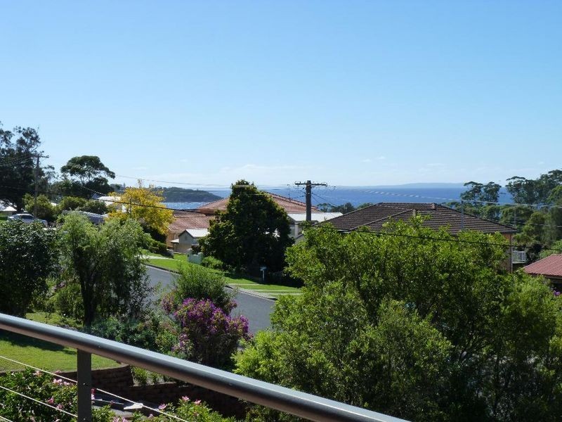 42 Seaview St, Mollymook NSW 2539
