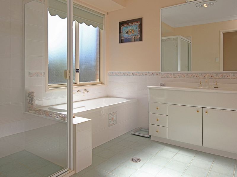 96 Golden Wattle Drive, Ulladulla NSW 2539