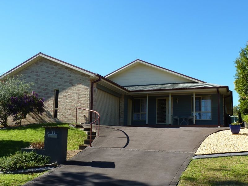 13 Capricorn Avenue, Narrawallee NSW 2539