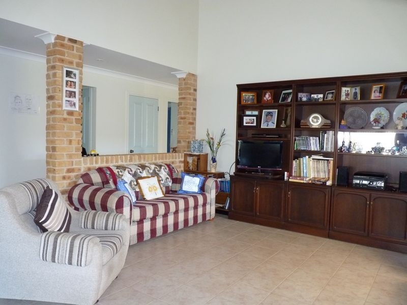 13 Capricorn Avenue, Narrawallee NSW 2539