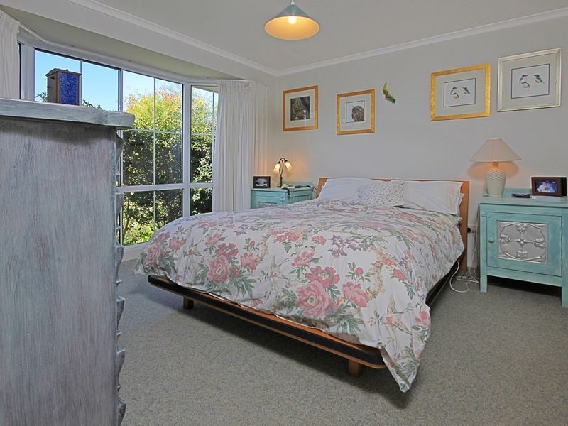 37 Leo Drive, Narrawallee NSW 2539